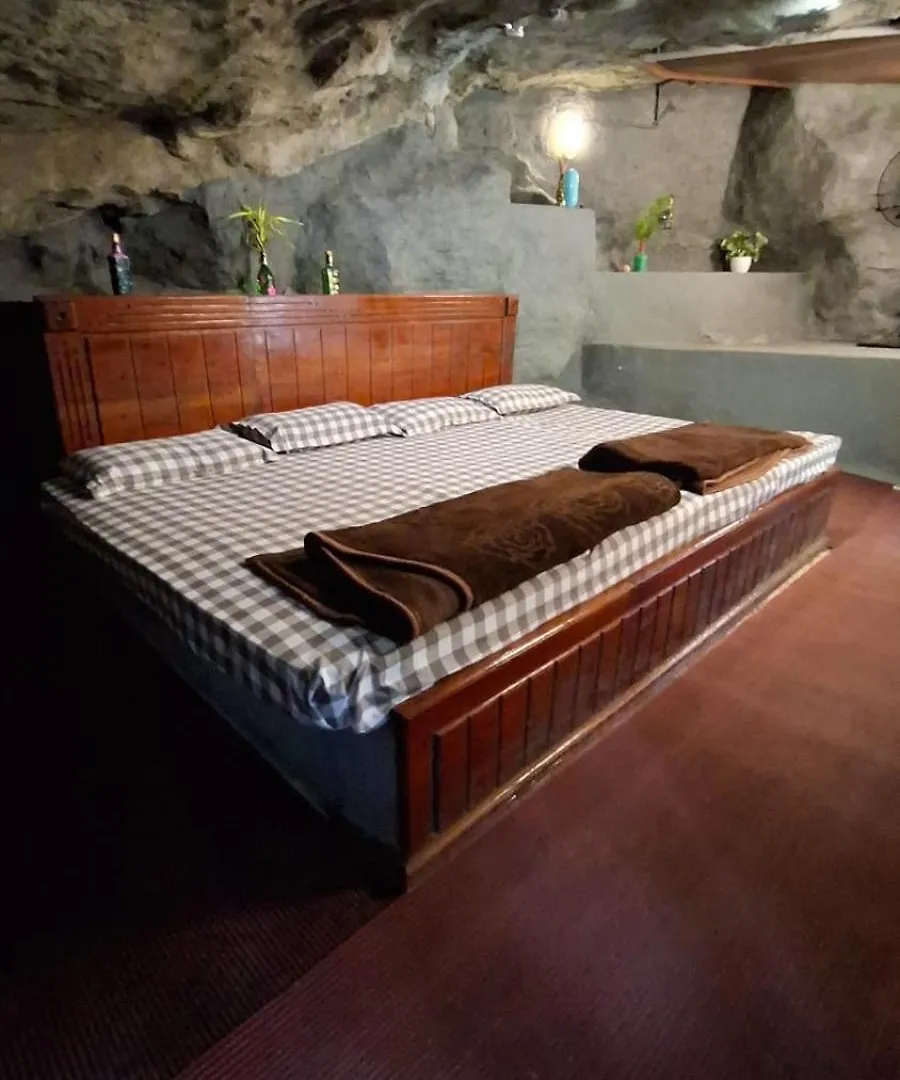 Escape Natural Farm Stay - Cave 2 Kanthalloor 홈스테이