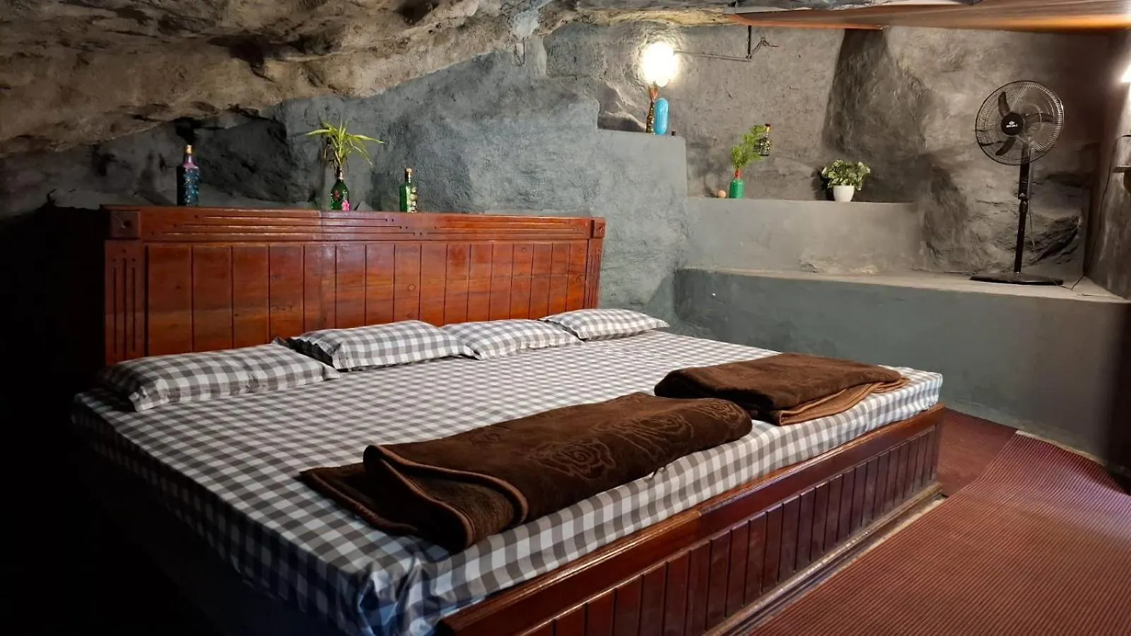 Escape Natural Farm Stay - Cave 2 Kanthalloor 홈스테이